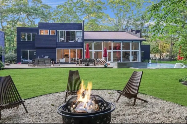 Metro Nest East Hampton Tides